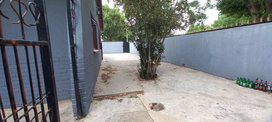 6 Bedroom Property for Sale in Pienaarsdorp North West